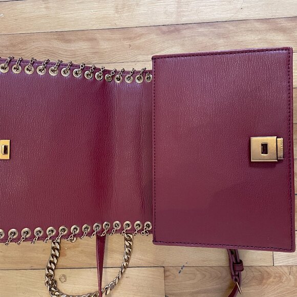 Red Metal Chain Leather Bag - Picture 8 of 10